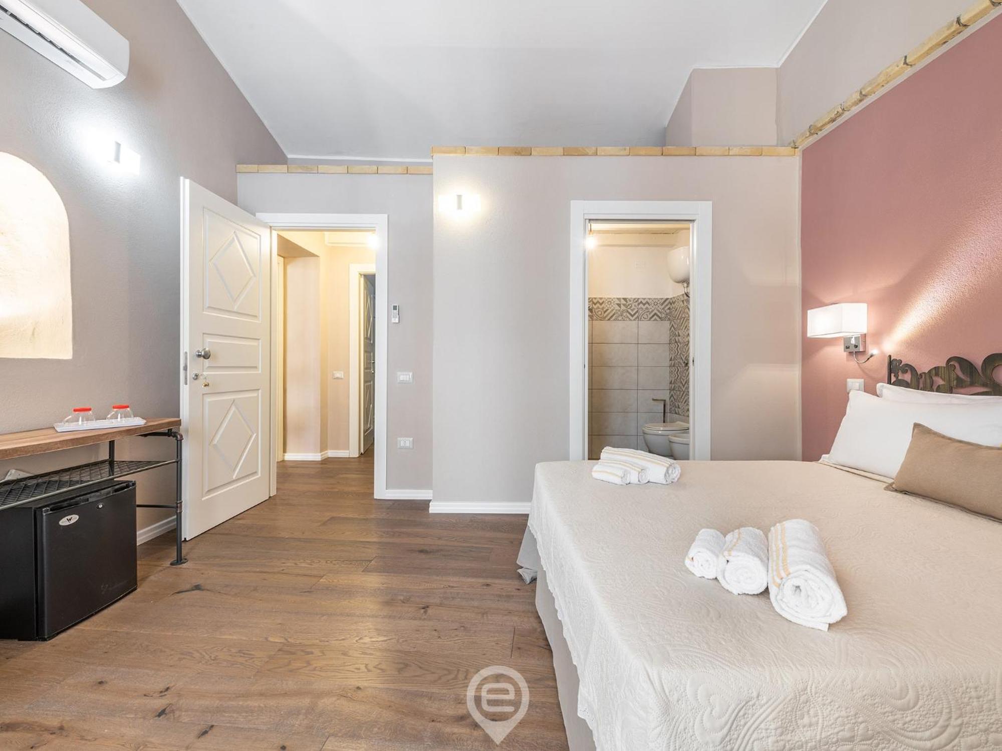 Promenade Boutique Rooms - City Centre Cagliari Esterno foto